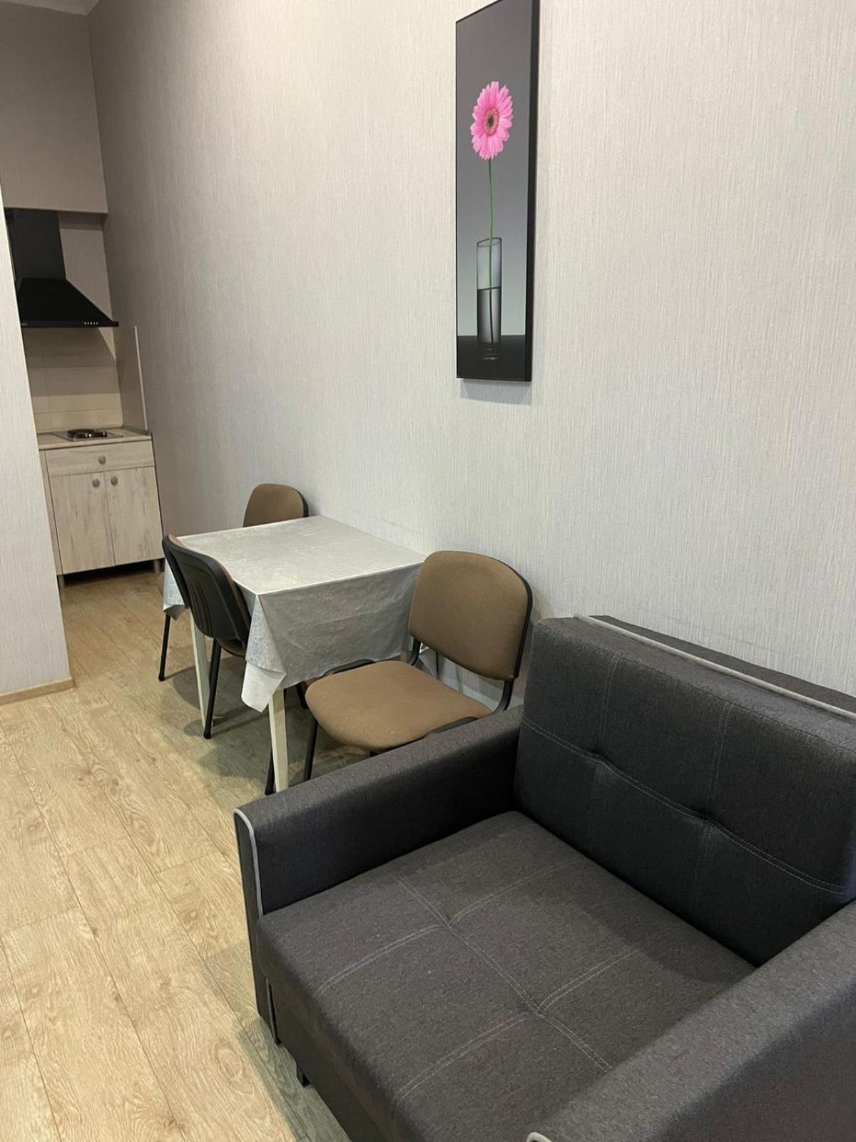 Metekhi Corner Apartments Tbilisi ภายนอก รูปภาพ