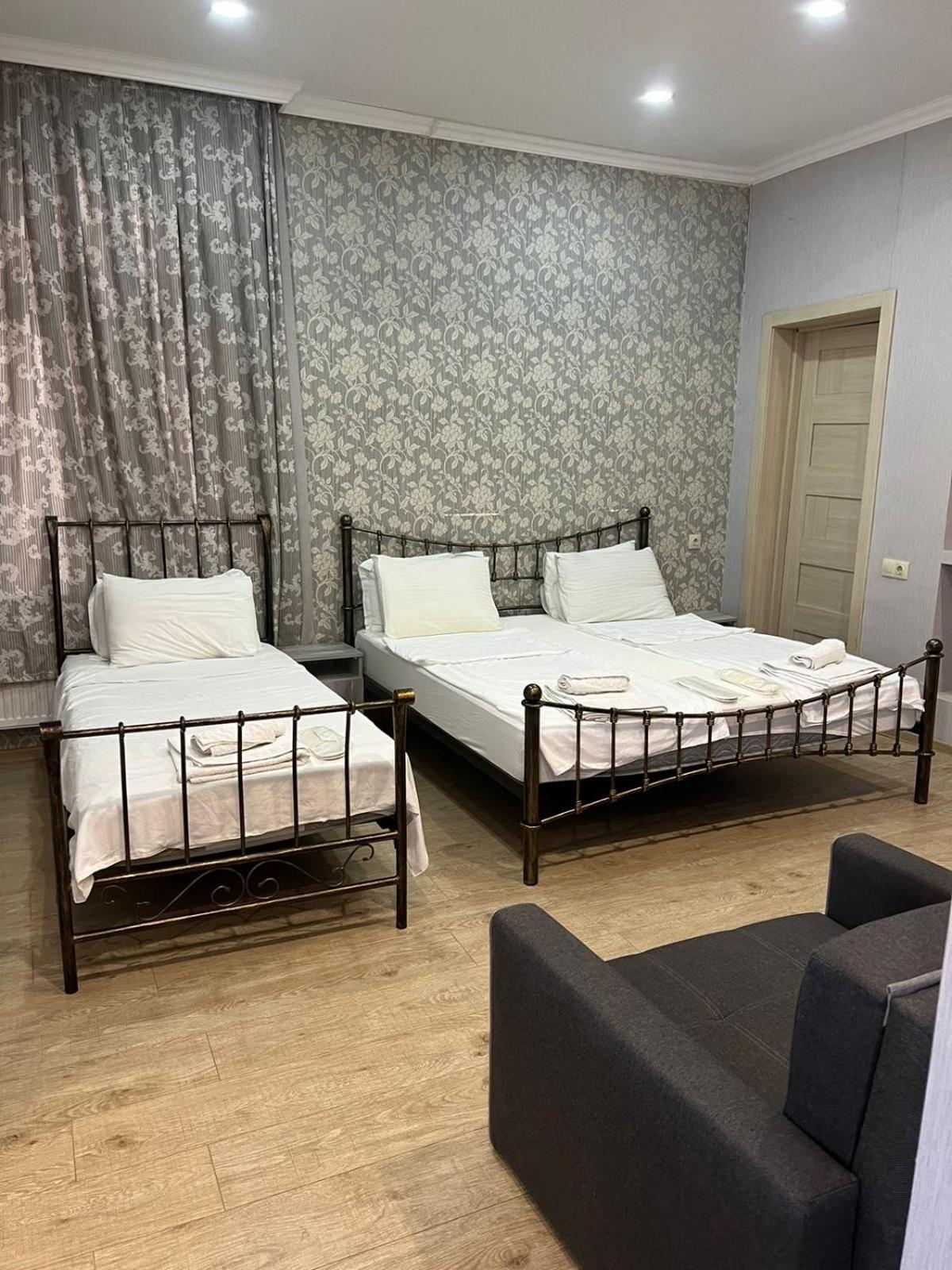 Metekhi Corner Apartments Tbilisi ภายนอก รูปภาพ