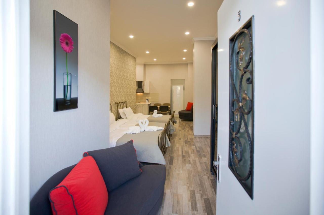 Metekhi Corner Apartments Tbilisi ภายนอก รูปภาพ