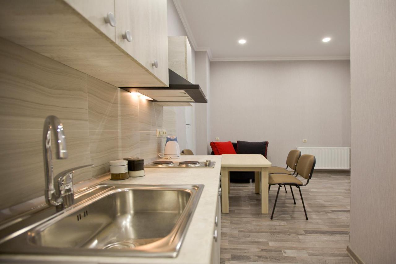 Metekhi Corner Apartments Tbilisi ภายนอก รูปภาพ