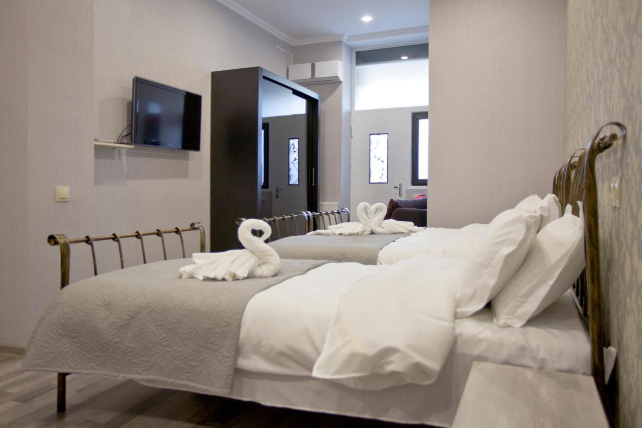 Metekhi Corner Apartments Tbilisi ภายนอก รูปภาพ