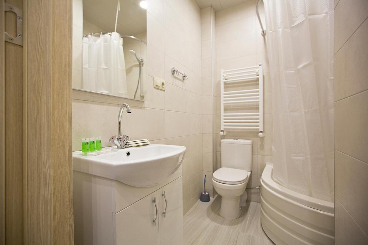 Metekhi Corner Apartments Tbilisi ภายนอก รูปภาพ
